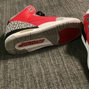 Air Jordan 3 Retro Fir Red